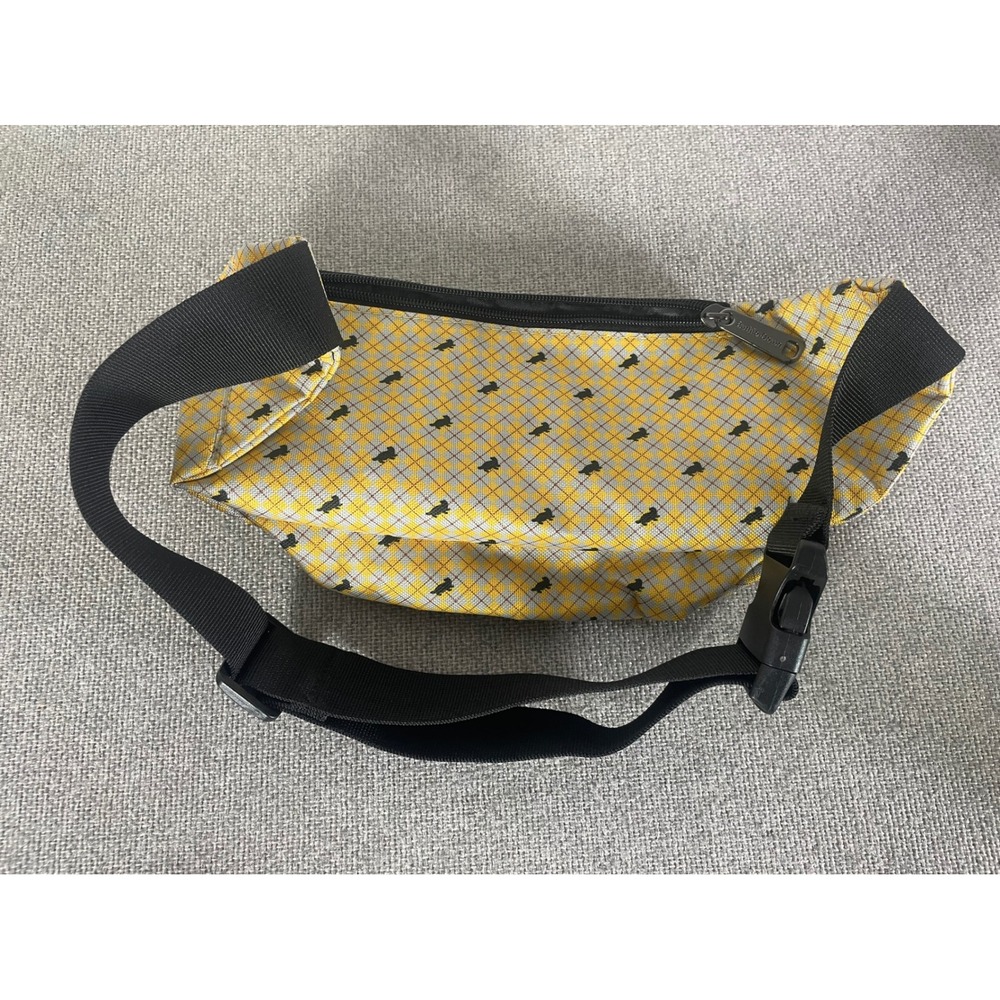 Harry Potter Hufflepuff Buckle-Down Fanny Pack Yellow Badger Wizarding World Bag - Picture 7 of 12